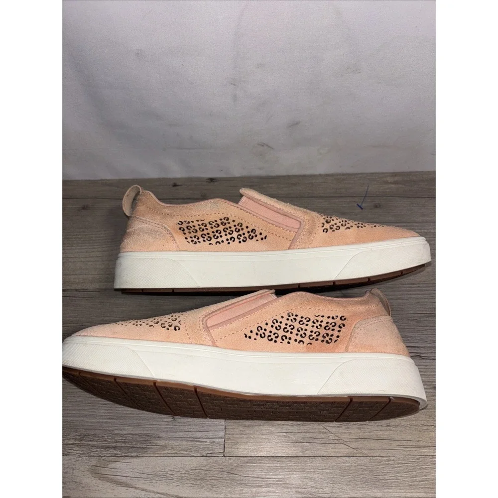 Women's 8 Vionic Kimmie Perf slip-on sneakers Pink Peach Suede Arch Support
